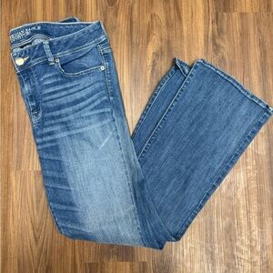 American Eagle Outfitters Women's Classic Blue Straight Leg Jeans Size 16 Long